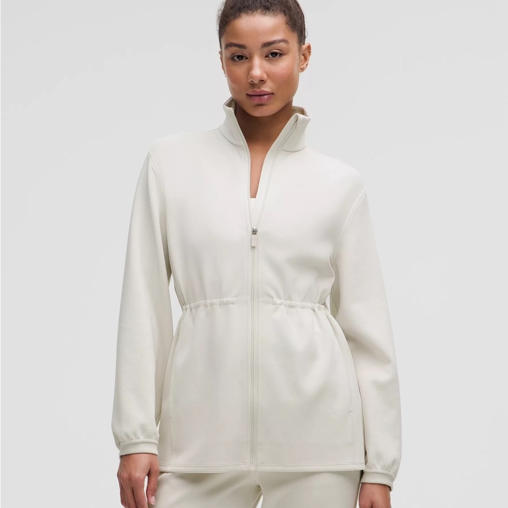 LULULEMON softstreme cinch jacket
